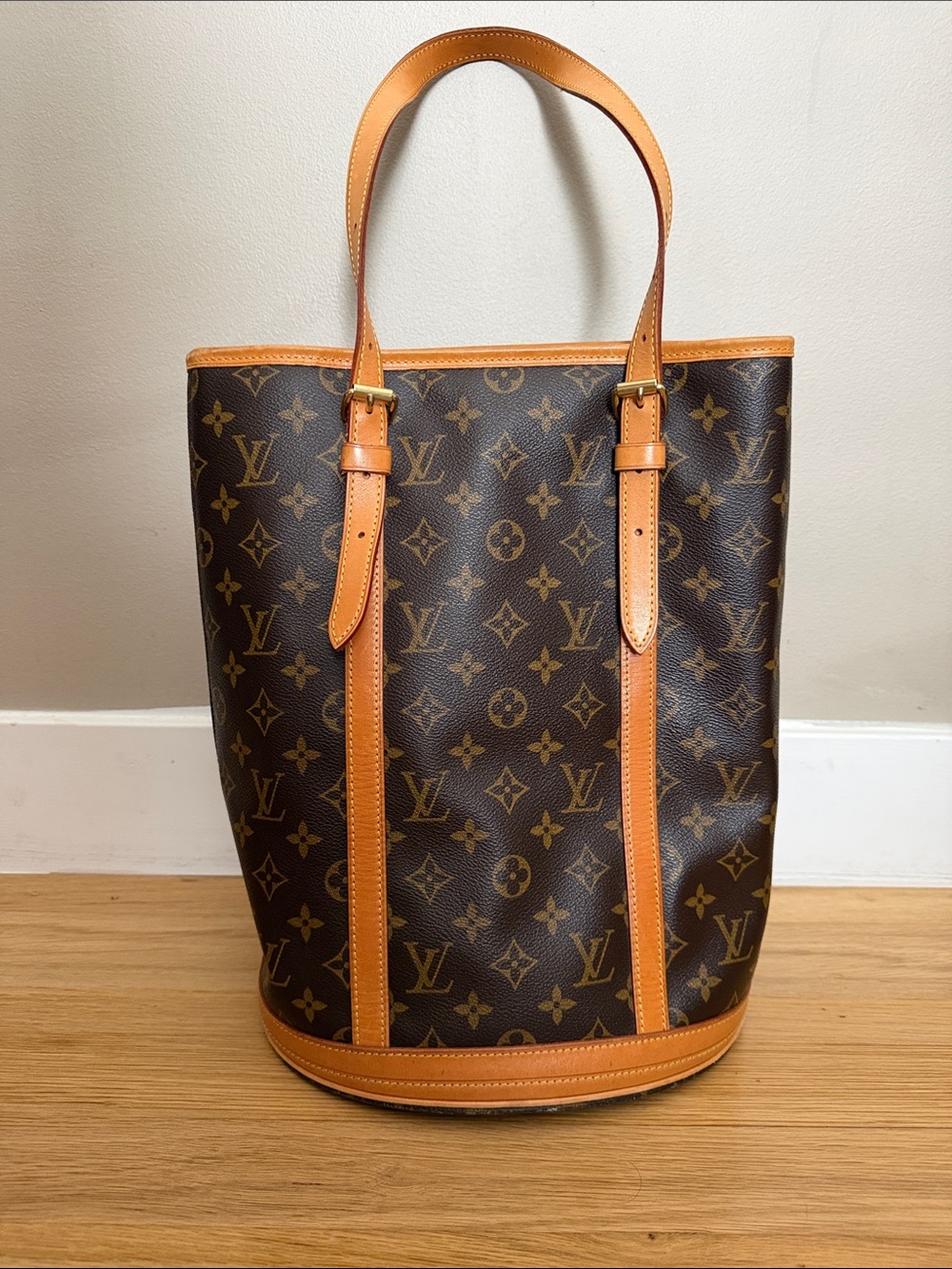 Louis Vuitton Monogram Bucket Bag in Dark Brown & Vachetta